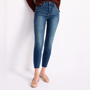 Kut from the Kloth Charlize Cigarette Leg High Rise Jean size 6